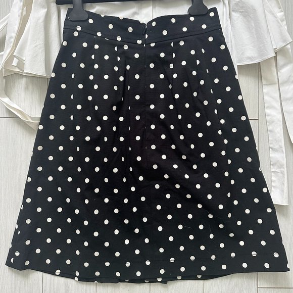 CAROLINA HERRERA POLKA-DOT PLEATED DAY SKIRT - SIZE 4 - Picture 4 of 13